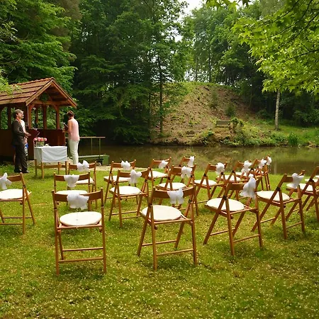 Farma Dvorec Penzion Radnice